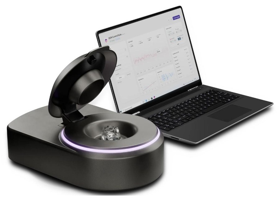 The Pulsoid connected to its control software